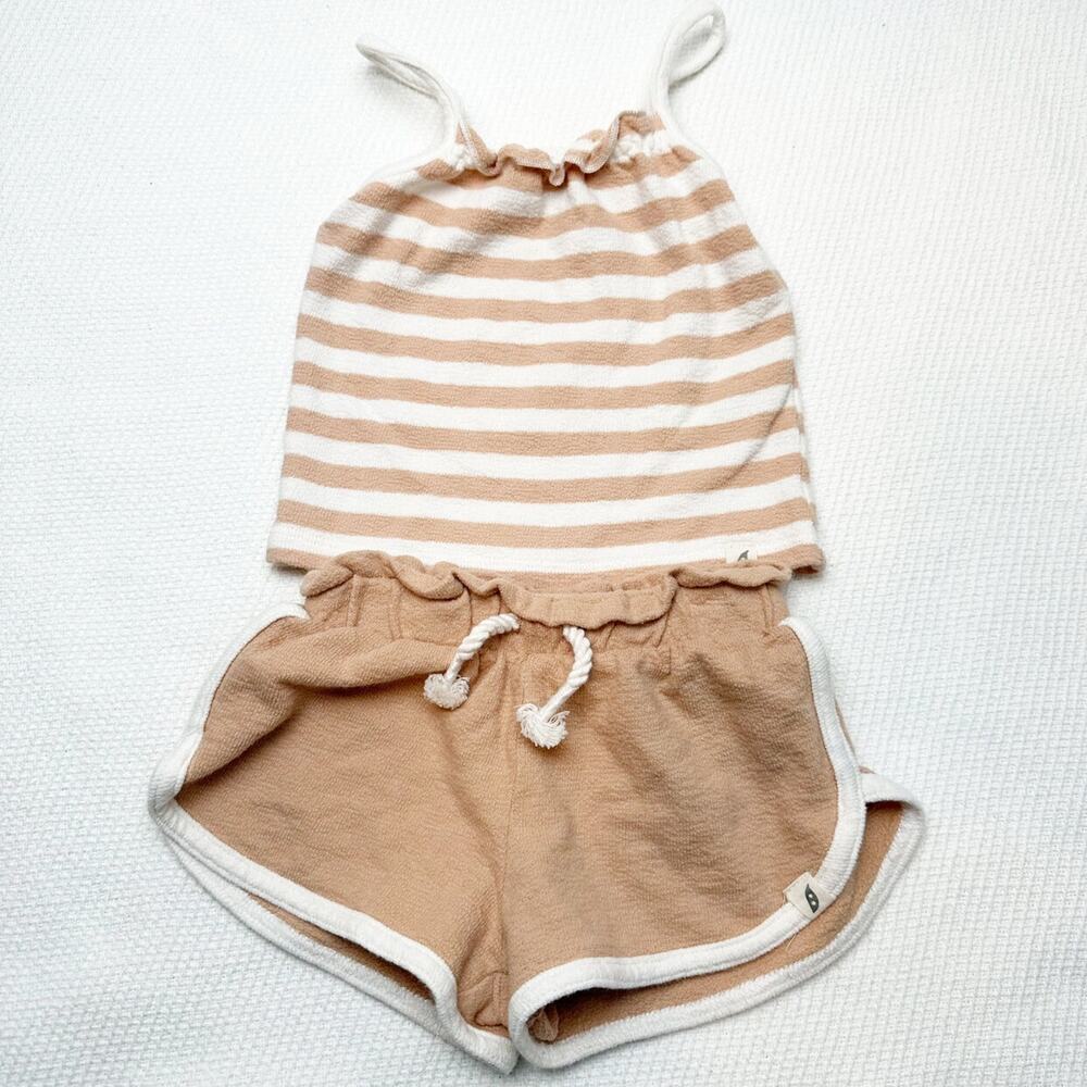 Easy Peasy Outfit